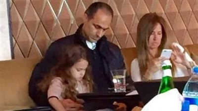 جمال مبارك يشارك أبناءه احتفالات الكريسماس بالشيخ زايد