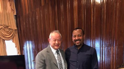 “ساويرس” برفقة رئيس وزراء إثيوبيا: قائد يسعى لتكوين صداقات جديدة