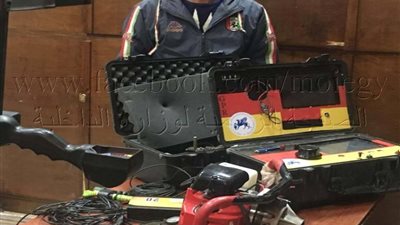 يدير صفحة على “فيس بوك”..تعرف على تفاصيل القبض على بائع معدات التنقيب عن الأثار “أون لاين”