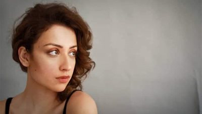 روزالين البيه تنهي تصوير المسلسل الأمريكي “رامي”