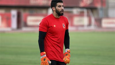 الأهلي يستأنف تدريباته عصر اليوم.. و”إكرامي” يعود للتدريبات الجماعية