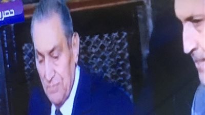 مبارك فى اقتحام السجون: ليس لدي معلومة عن خطف ضباط.. والمتسللين اقتحموا سجن وادي النطرون (فيديو)