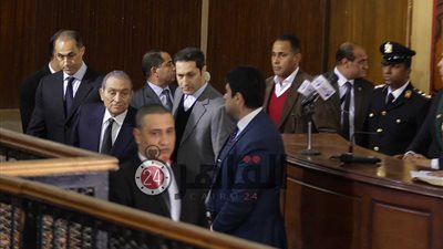 مبارك ينفي علمه بتقرير أمن الدولة الذى يتوقع حدوث ثورة في مصر بعد بتونس