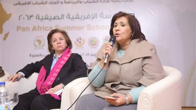  المرأة الأفريقية على مائدة “مدرسة إفريقيا 2063”