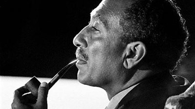 عمرو موسى وصلاح منتصر في احتفالية دار الكتب بمئوية السادات