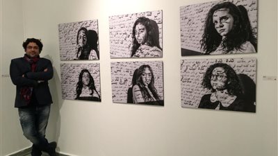 أحمد شبيطة يشارك في معرض الفنون التشكيلية بـ”معاناة يومية” (صور)