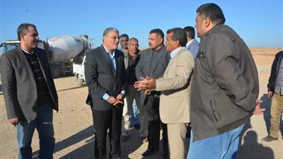 محافظ المنيا يتابع الأعمال الإنشائية لمدينة ملوي الجديدة