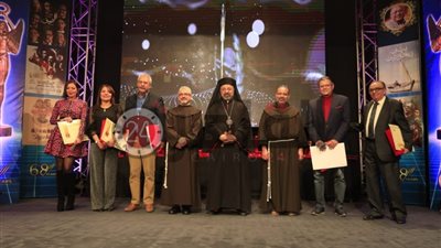 أبرزهم رغدة وأحمد مالك.. نجوم غابوا عن ختام مهرجان المركز الكاثوليكي