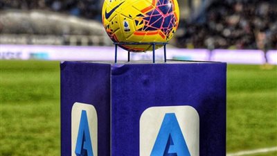 وزير الرياضة الإيطالي يطالب بإيقاف “الكالتشيو” بعد تفشي فيروس كورونا