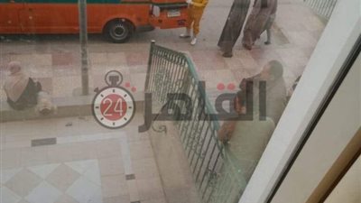 شاهد لحظة نقل الممرضة المشتبه بإصابتها بفيروس كورونا بالمنوفية إلى مستشفى الحميات (صور)