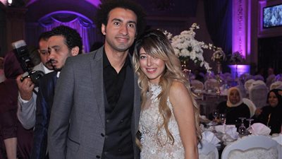 زوجة علي ربيع تعلن عودتهما مرة أخرى بعد خلاف دام عاما.. والجمهور: “كنا كرهناه عشانك” (صورة)