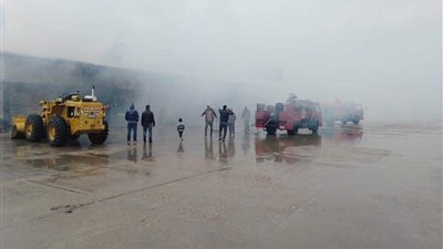 السيطرة على حريق هائل في شونة غلال بمحافظة الغربية (صور)