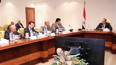 وزير الاتصالات: 20% سعات تحميل مجانية للإنترنت المنزلي لإتاحة التعليم عن بُعد