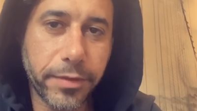 أحمد صلاح السعدني يحذر الجمهور من كورونا: خليك في بيتك (فيديو)