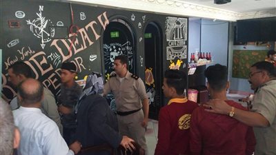 محافظ الإسكندرية يصدر قرارا بغلق المقاهي والكافيهات من 10 مساءً إلى 10 صباحًا لمواجهة كورونا 