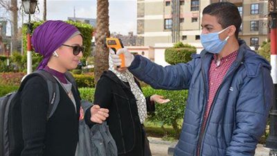 “الشباب والرياضة” تستكمل الإجراءات للوقاية من فيروس كورونا (صور)