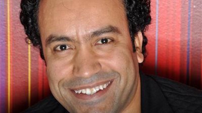 الفنان سامح حسين يمازح جمهوره بسبب فيروس كورونا (صورة)