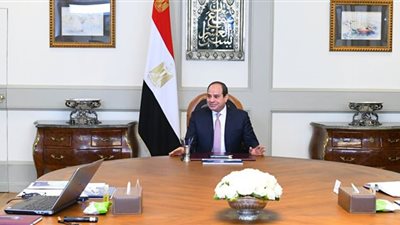 السيسي يلتقي مدبولي ووزيري المالية والتضامن لمناقشة الإجراءات الحكومية لأزمة كورونا
