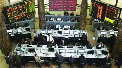 البورصة المصرية تواصل الصعود.. والمؤشر الرئيسي يرتفع 5.84% منتصف المعاملات