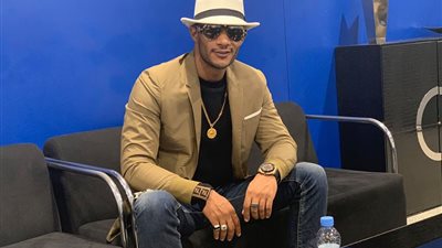 شاهد.. دموع محمد رمضان في البوستر المبدئي لـ”البرنس” قبل طرحه رسميًا (صورة)