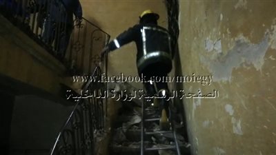 الحماية المدنية تنجح في إنقاذ 34 شخص محتجزين داخل عقار بالسلام