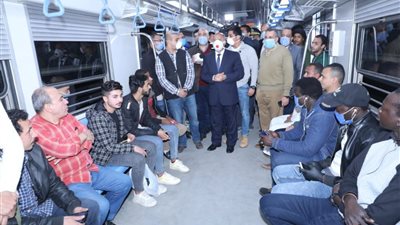 إنذار يطالب وزير النقل بإلغاء تخصيص عربات السيدات بمترو الأنفاق