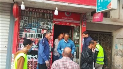 غلق وتشميع وغرامة لـ 5 محلات خرقوا “الحظر” بالشرقية (صور)