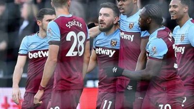 عزل 8 لاعبين بفريق وست هام يونايتد بسبب ظهور أعراض كورونا