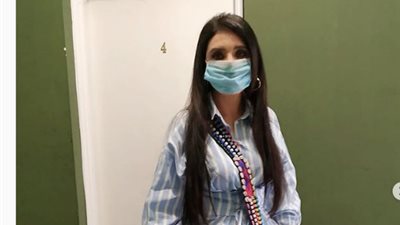 رغم فيروس كورونا.. دينا: “مضطرين ننزل نصور علشان مسلسلات رمضان” (فيديو)