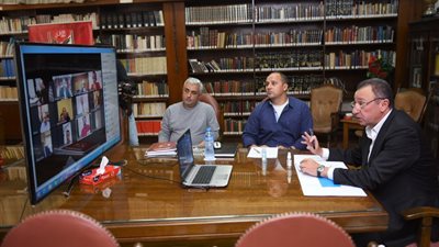 للمرة الأولى.. مجلس الأهلي يعقد اجتماعًا بنظام فيديو كونفرانس (صور)