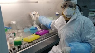 شباب البرنامج الرئاسي ضمن هيئة التحكيم الدولية للأبحاث المتعلقة بفيروس الكورونا (صور)