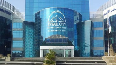 علماء مدينة زويل ينجحون في تصميم 3 نماذج أولية لأجهزة التنفس الصناعي (فيديو)