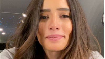 مقابلة السيسي وتصدير لقاحها للسعودية.. كيف كانت رحلة زينة مع كورونا منذ انتشاره في مصر؟ (فيديو)