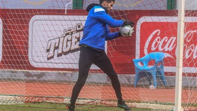 الشناوي يعرقل انتقال شريف إكرامي لبيراميدز.. تعرف على التفاصيل