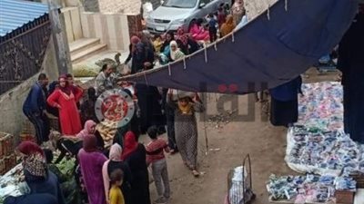 رغم تفشي الوباء.. سوق “ديرب البلد” يبدأ فجرًا في غياب الأجهزة التنفيذية بالشرقية (صور)