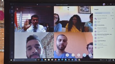 وزير الرياضة يتواصل مع اللاعبين العائدين من الخارج المتواجدين بالحجر الصحي عبر الفيديو كونفرانس 