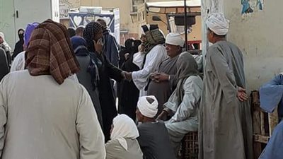 أهالي جروان بالمنوفية: “مفيش فيزا في مكتب البريد لصرف إعانة الدولة” (فيديو)
