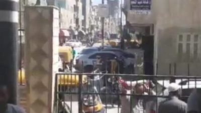 في أول أيام صرف المنحة.. “السيستم” يتسبب في زحام العمالة غير المنتظمة أمام فروع البنك الزراعي بالشرقية (صور)