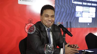 حسام البدري يوجه التحية لجيش مصر الأبيض