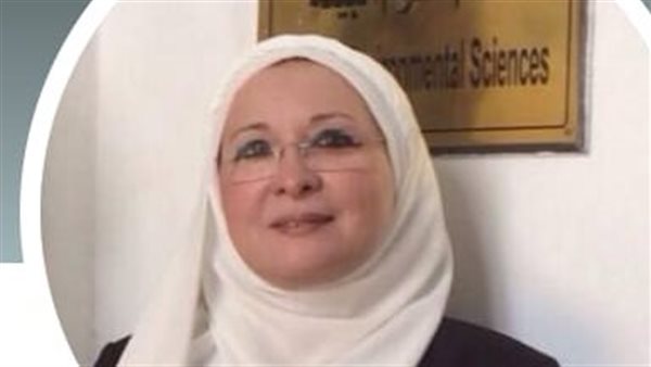 الدكتورة منال فوزي