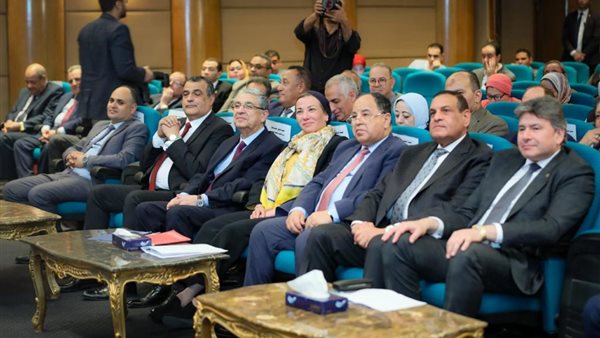 وزراء البيئة والكهرباء