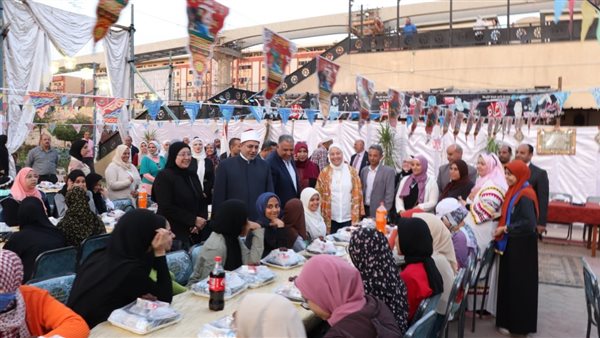 جانب من الإفطار الجماعي