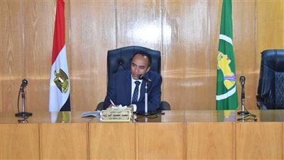 نائب محافظ المنيا يعقد اجتماعا لمتابعة الموقف التنفيذي لمشروعات حياة كريمة