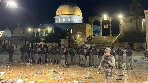 قوات الاحتلال تقتحم