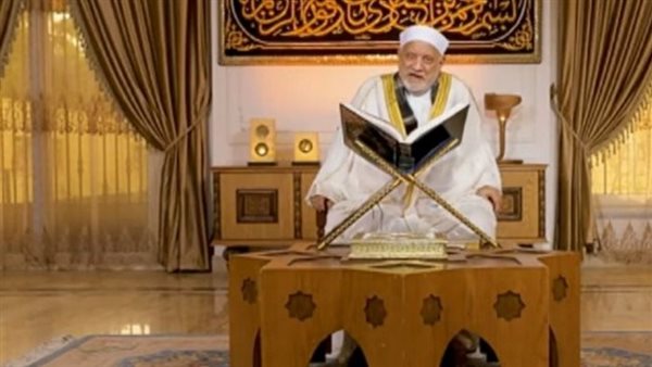 الدكتور أحمد عمر