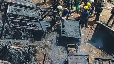 الحماية المدنية تسيطر على حريق نشب داخل عشش مخصصة لإسطبلات خيل بحدائق القبة | صور