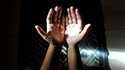 دعاء الجمعة الثالثة في رمضان.. اللهم افتح علينا أبواب رزقك الحلال