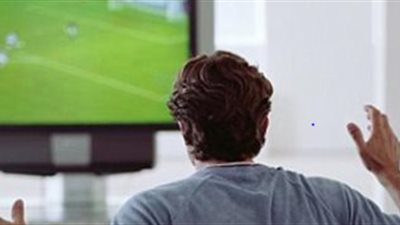 كل جون بعلقة.. ليلى لـ محكمة الأسرة: لما الزمالك بيخسر جوزي بيضربني عشان بشجع الأهلي