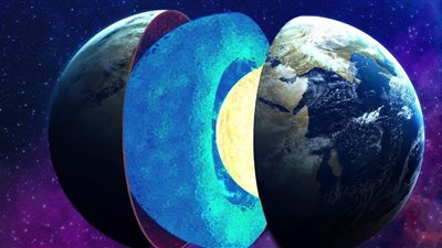 3 أضعاف المحيطات الموجودة.. العلماء اكتشفوا خزان مياه عذبة على بعد 640 كيلومتر من سطح الأرض