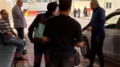 الاستعدادات الأخيرة لاستقبال جثمان شيرين الطحان لأداء صلاة الجنازة بمسجد فاطمة الشربتلي | بث مباشر